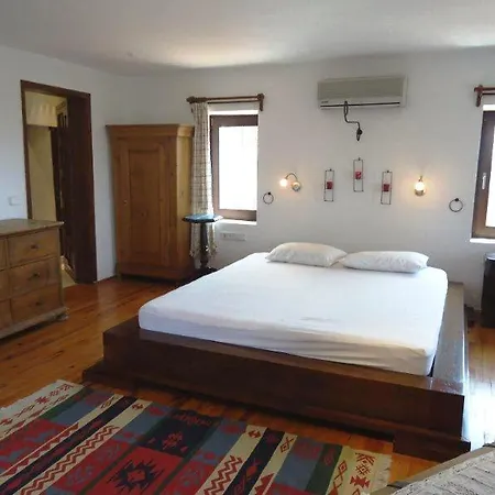 Villa Evoteli Group Ozel Havuzlu 6+1